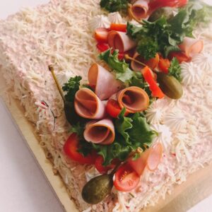 Võileivatort singi ja suitsuvorstiga 2kg